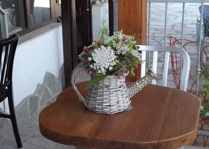 Hotel Rurale Orti Di Nora & Santa Margherita di Pula