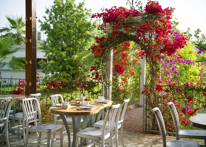 Rurale Orti Di Nora & Hotel 3*